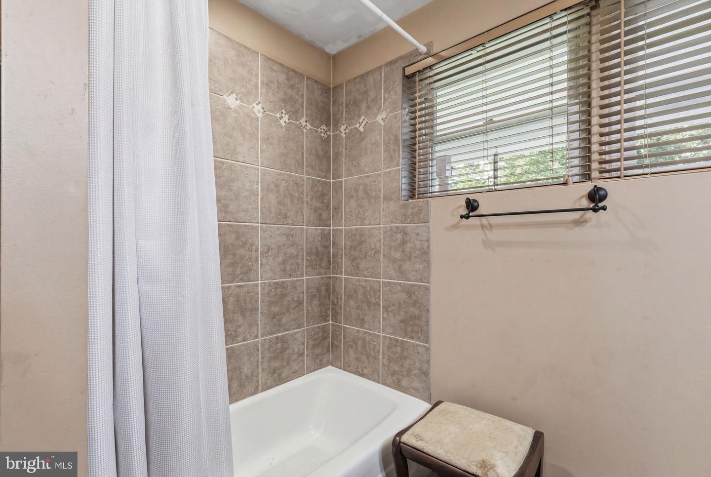 131 Fern Rd Property Photo 36