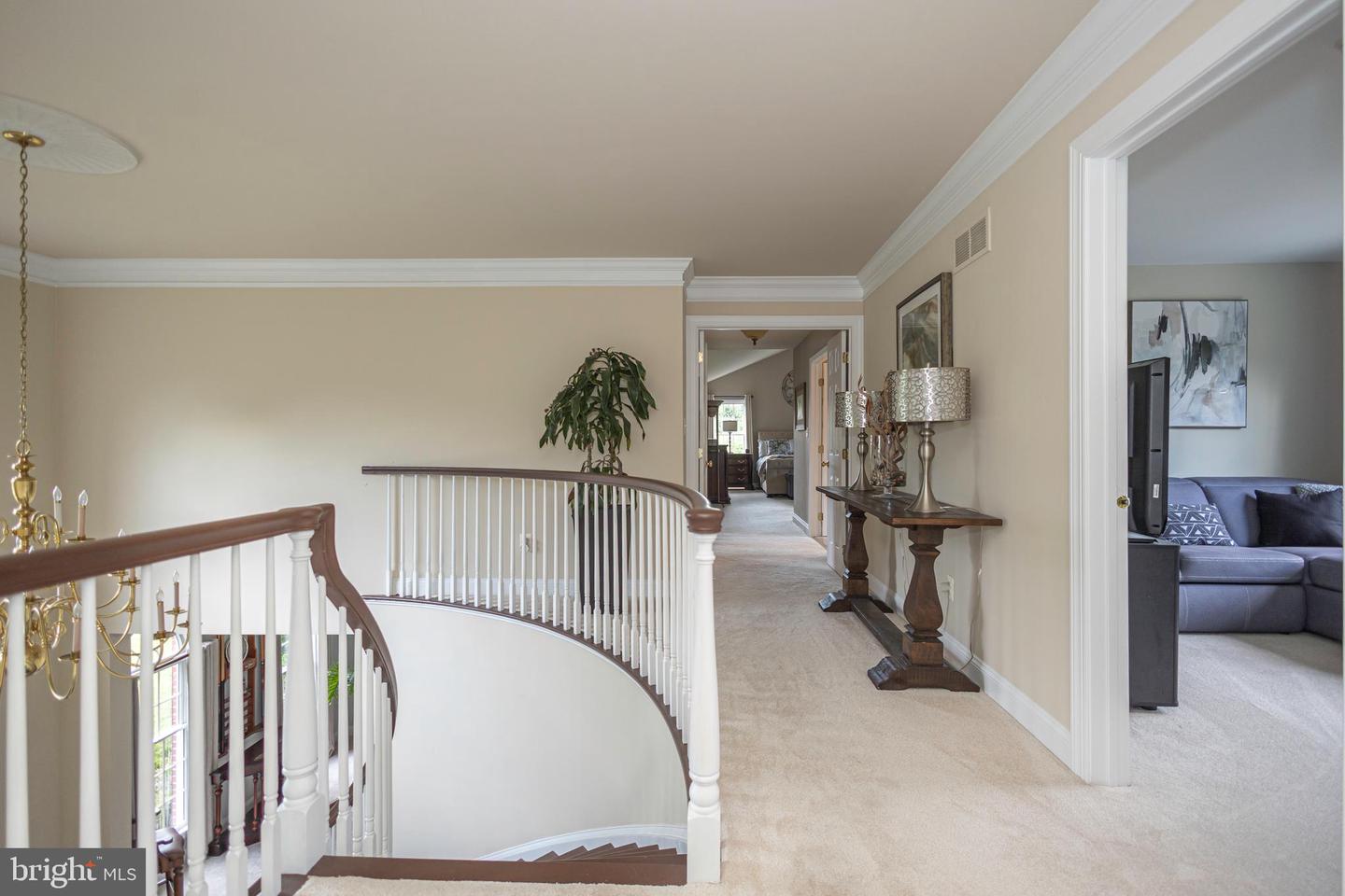 2062 Silverwood Dr Property Photo 32