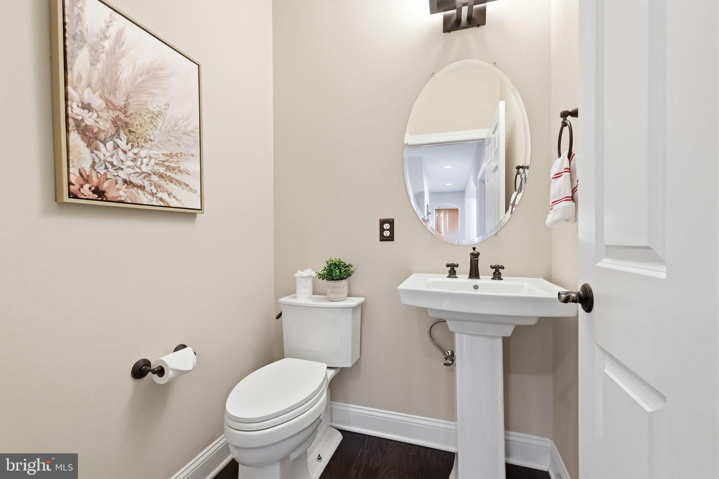 1325 Gabriel Ln Property Photo 33