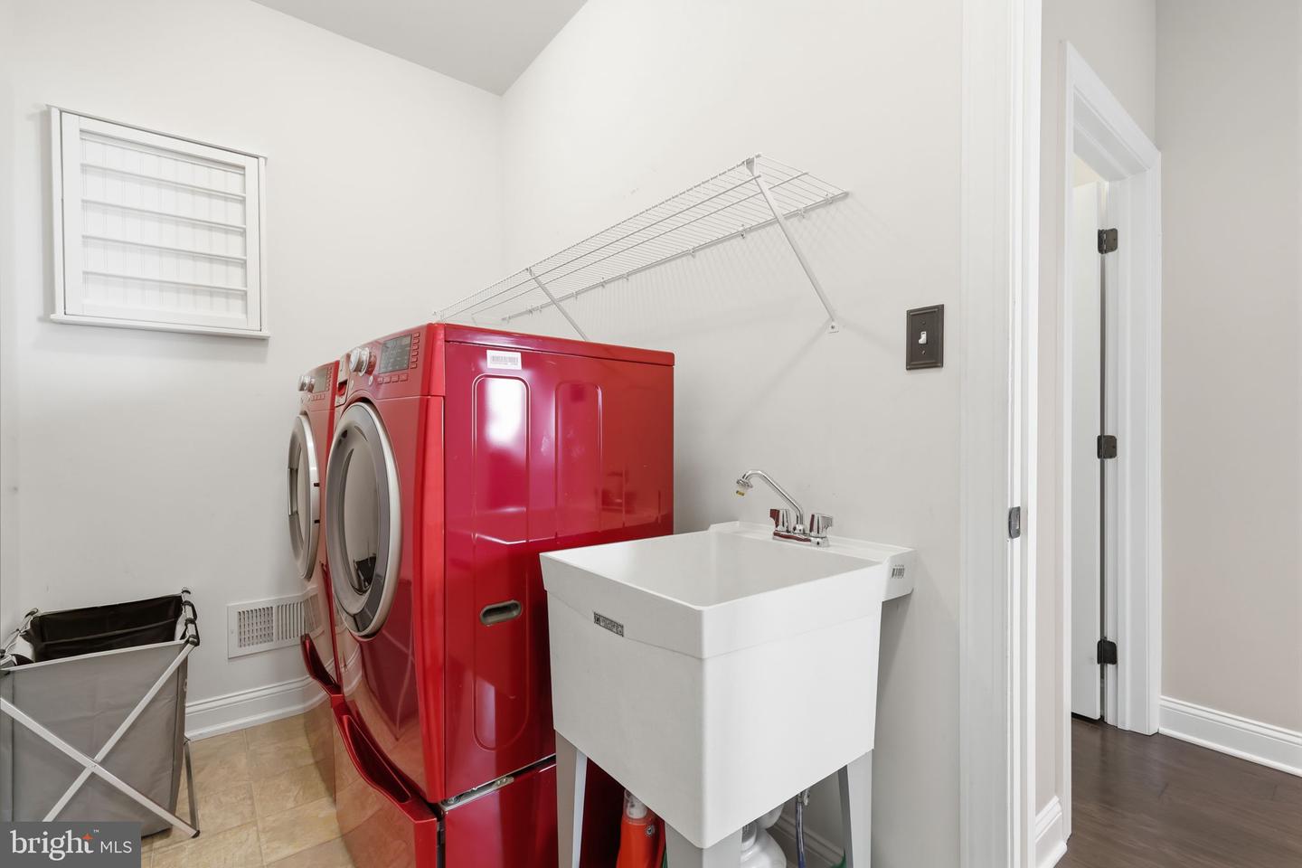 1325 Gabriel Ln Property Photo 34
