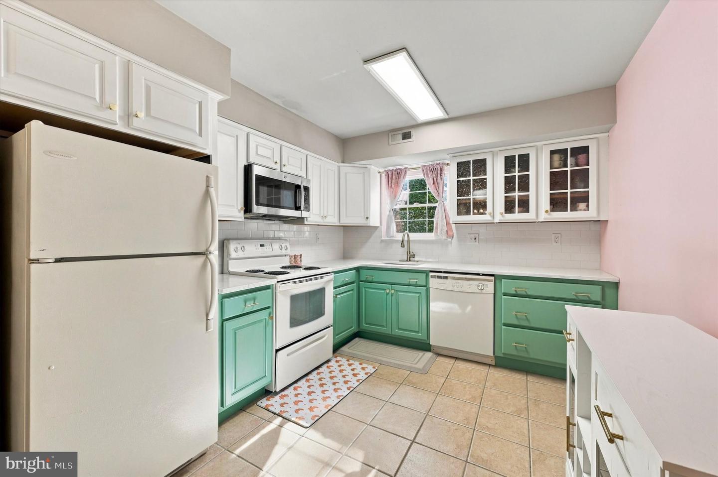 1368 Arundel Way Property Photo 8