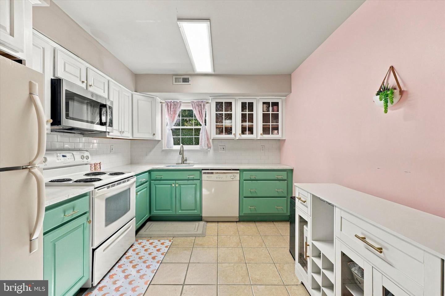1368 Arundel Way Property Photo 9