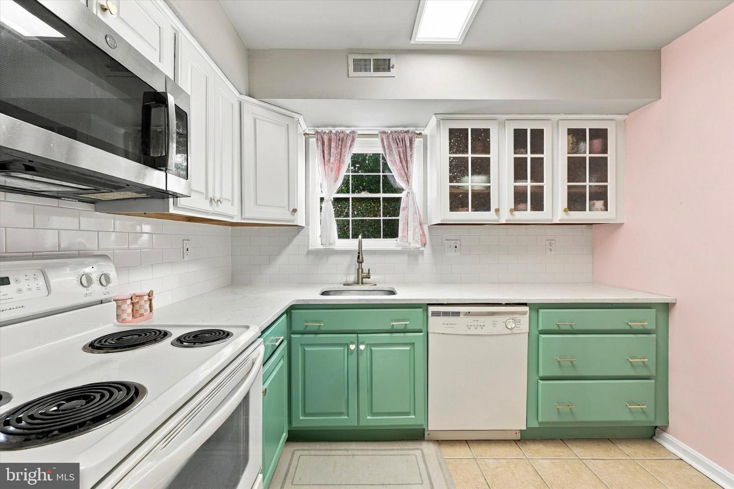 1368 Arundel Way Property Photo 11