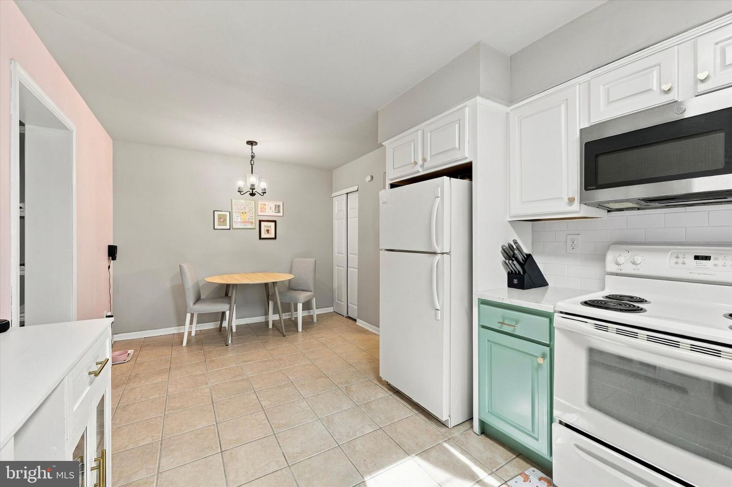 1368 Arundel Way Property Photo 13