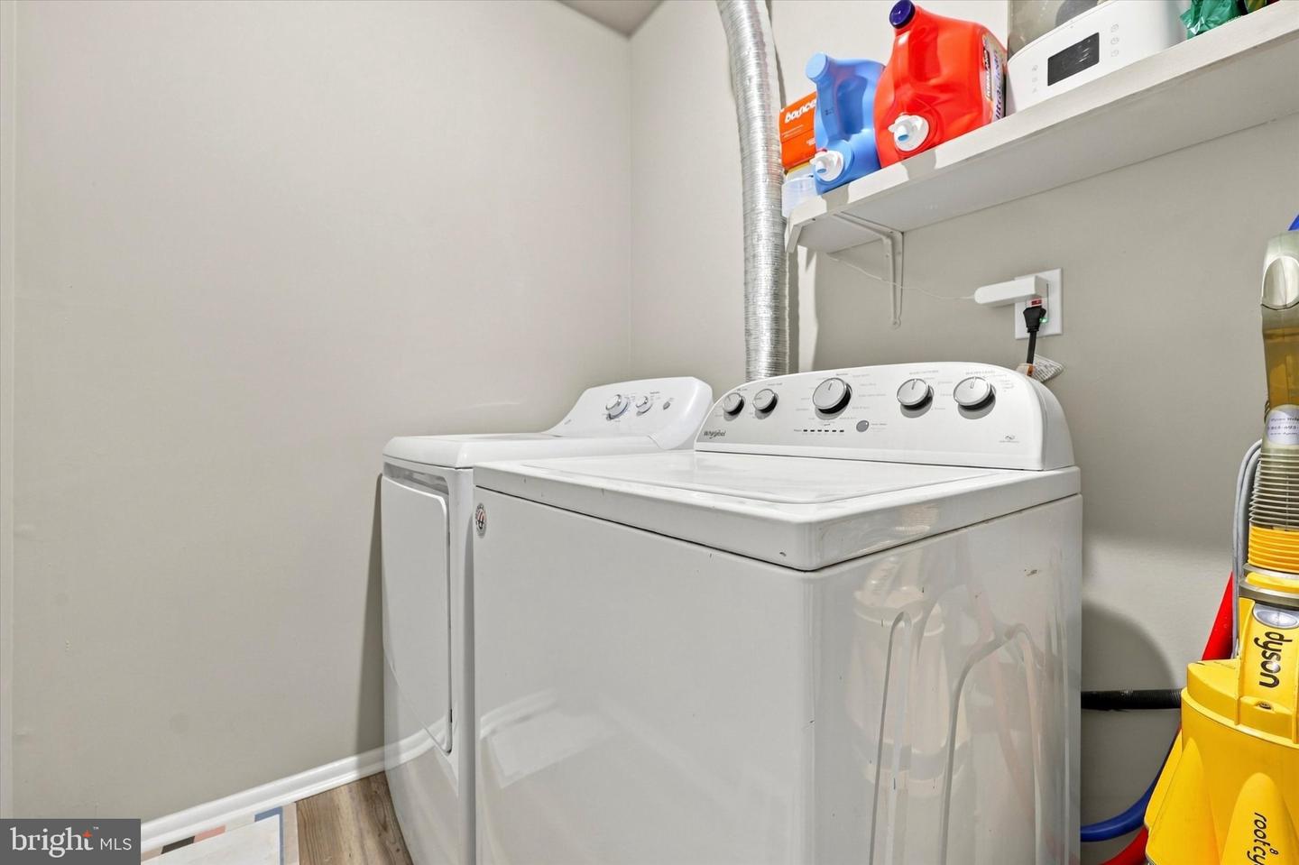 1368 Arundel Way Property Photo 30