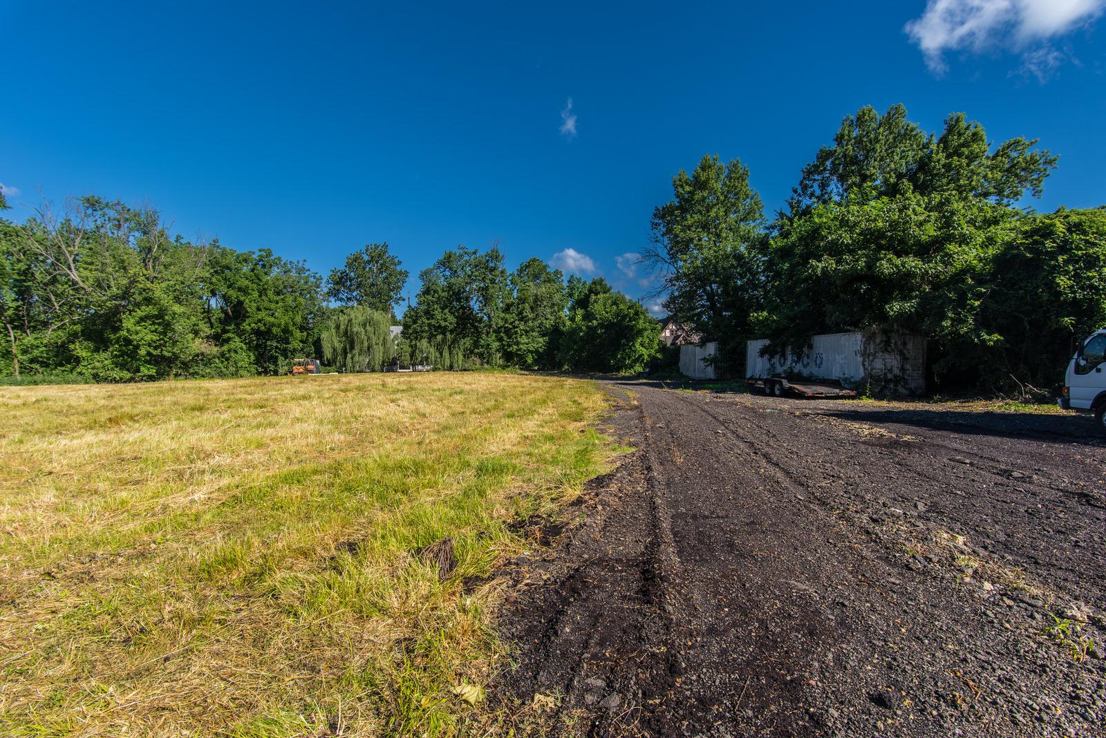 169 State Rd Property Photo 13