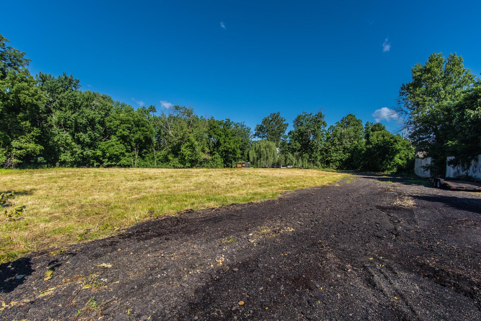 169 State Rd Property Photo 14