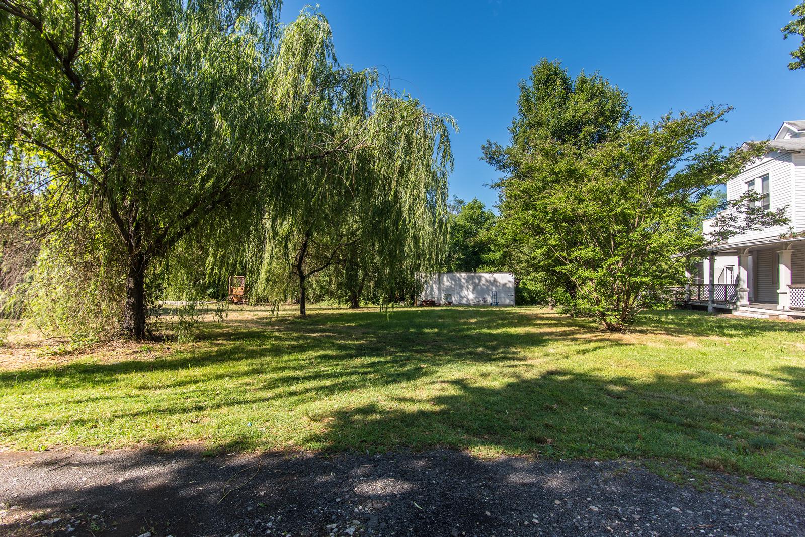 169 State Rd Property Photo 18