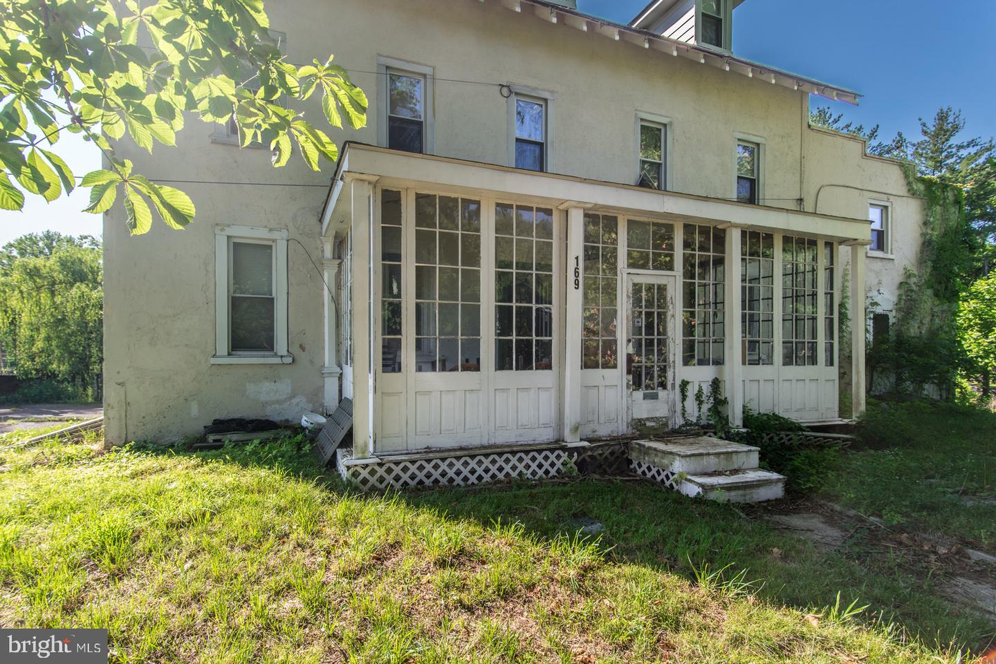 169 State Rd Property Photo 31