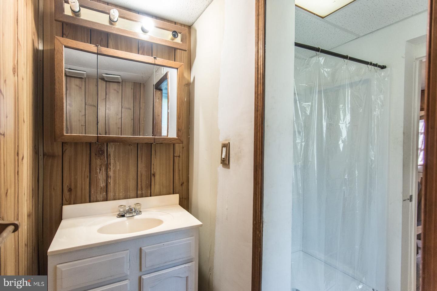 169 State Rd Property Photo 54
