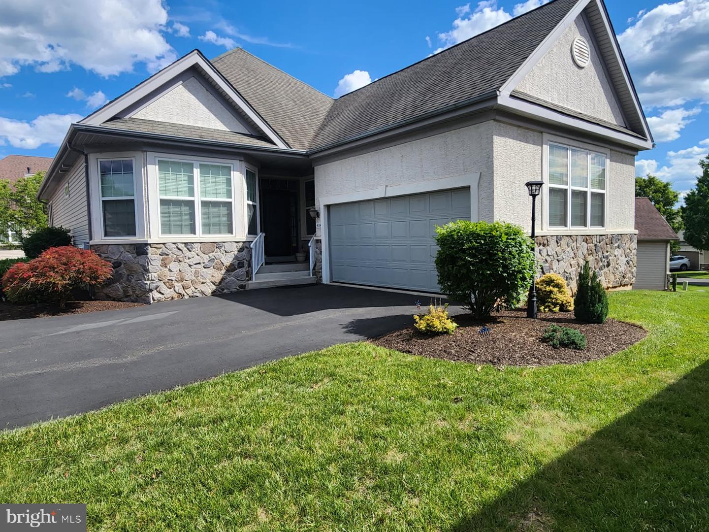 404 Prescot Ct #103 Property Photo 2