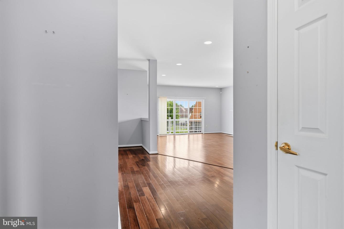 404 Prescot Ct #103 Property Photo 8