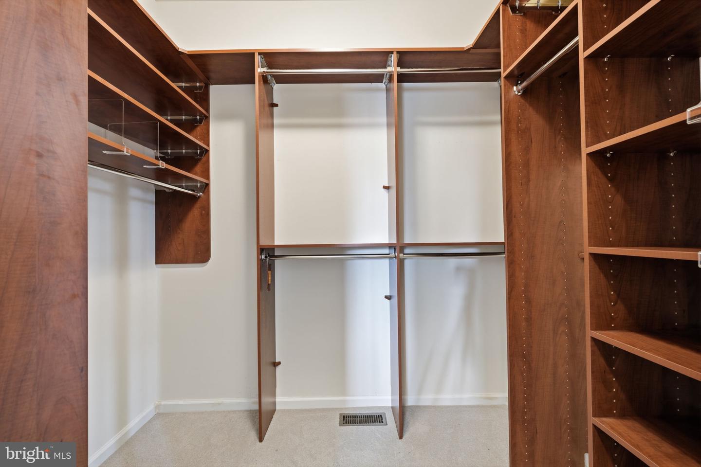 404 Prescot Ct #103 Property Photo 27
