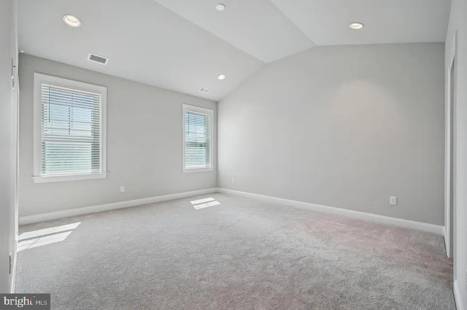 212 Foxhedge Rd Property Photo 20