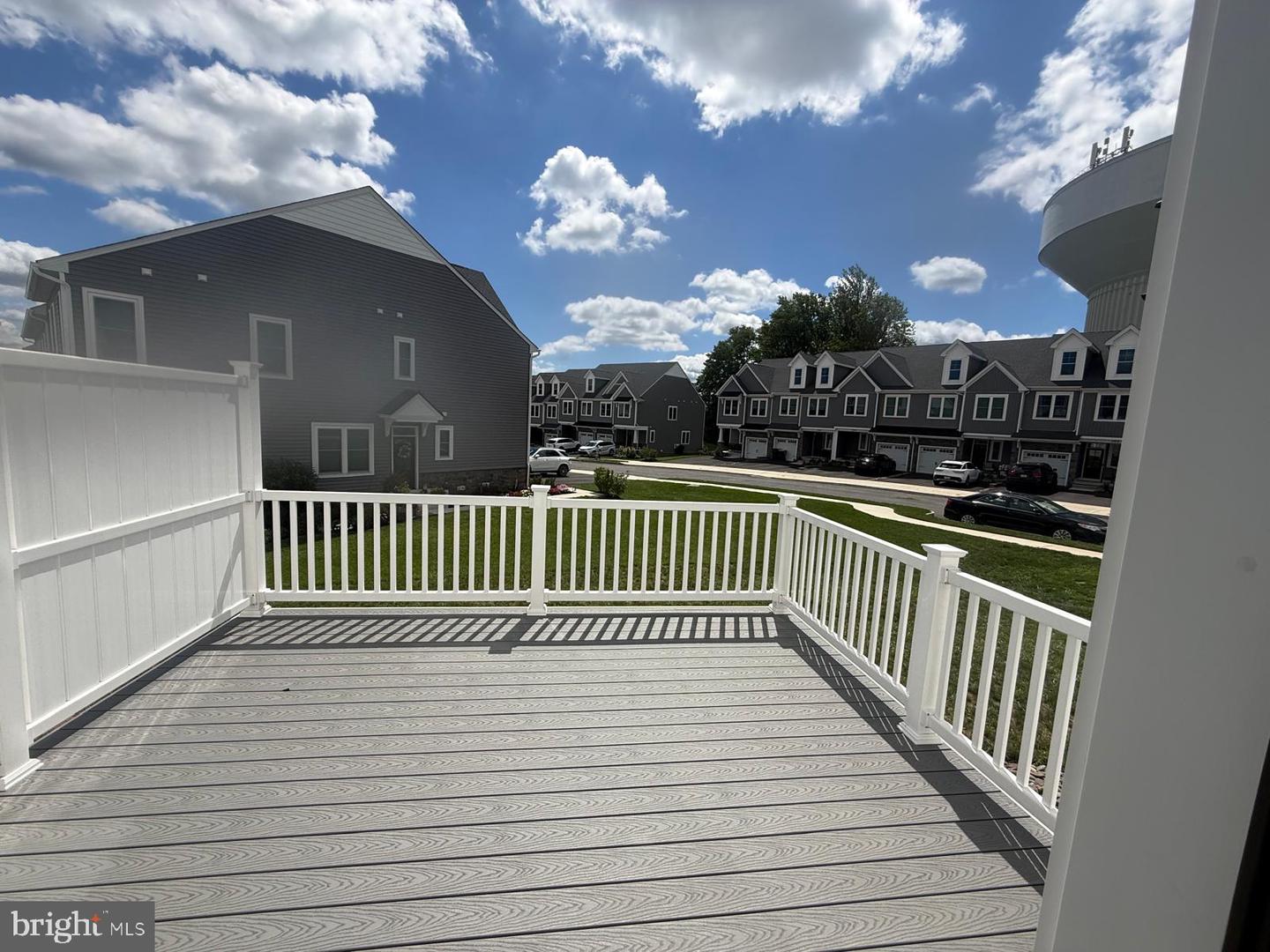 212 Foxhedge Rd Property Photo 43