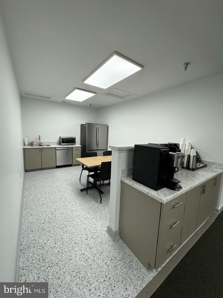17 Blacksmith Rd #d6 Property Photo 10