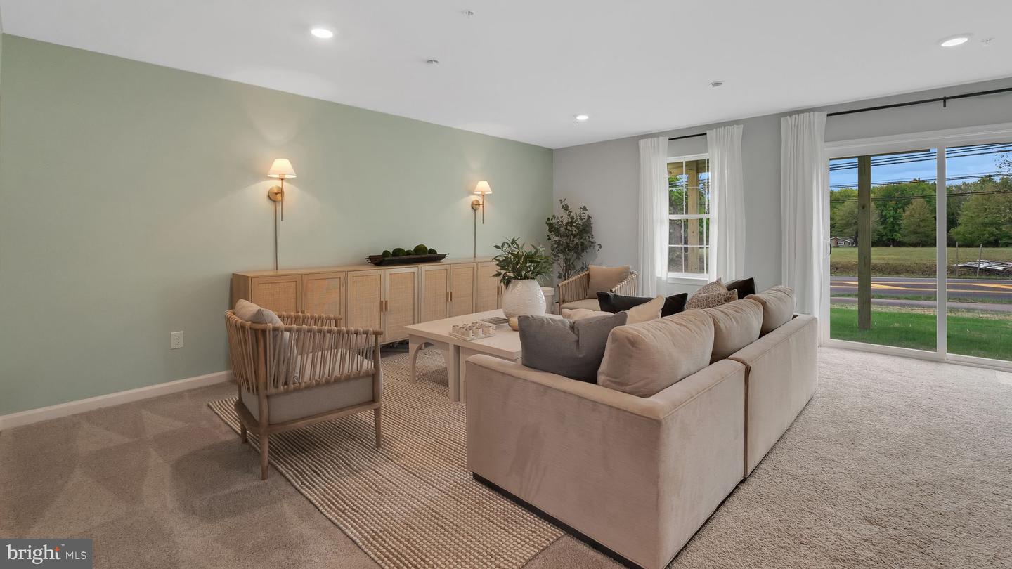 309 Lantern Court Property Photo 3
