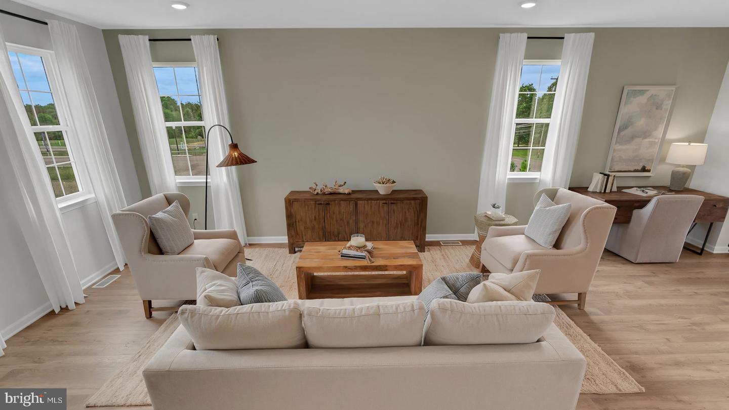 309 Lantern Court Property Photo 8