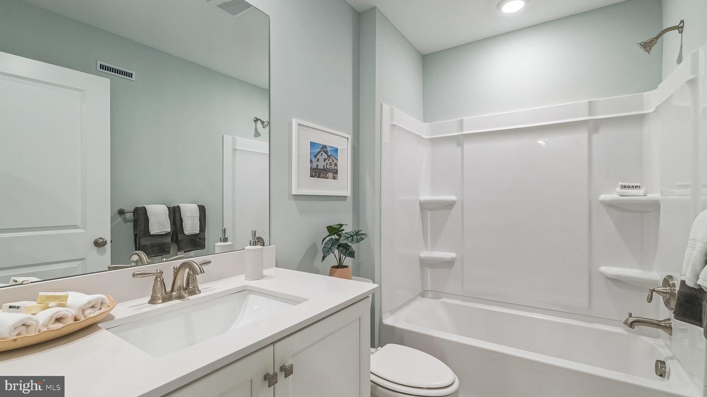 309 Lantern Court Property Photo 25