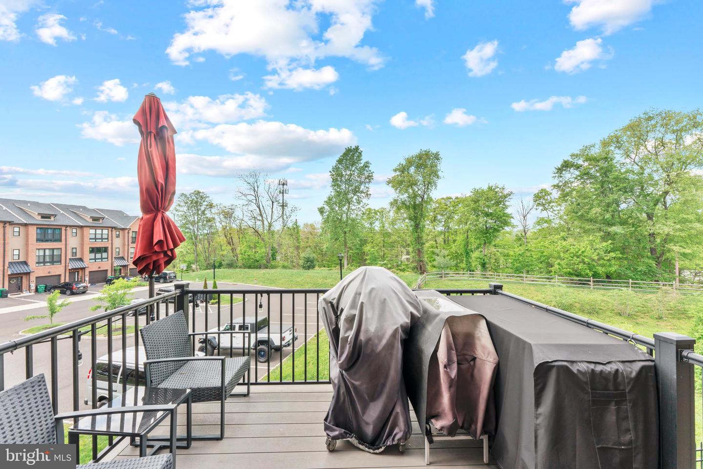 8 Sienna Pl Property Photo 3
