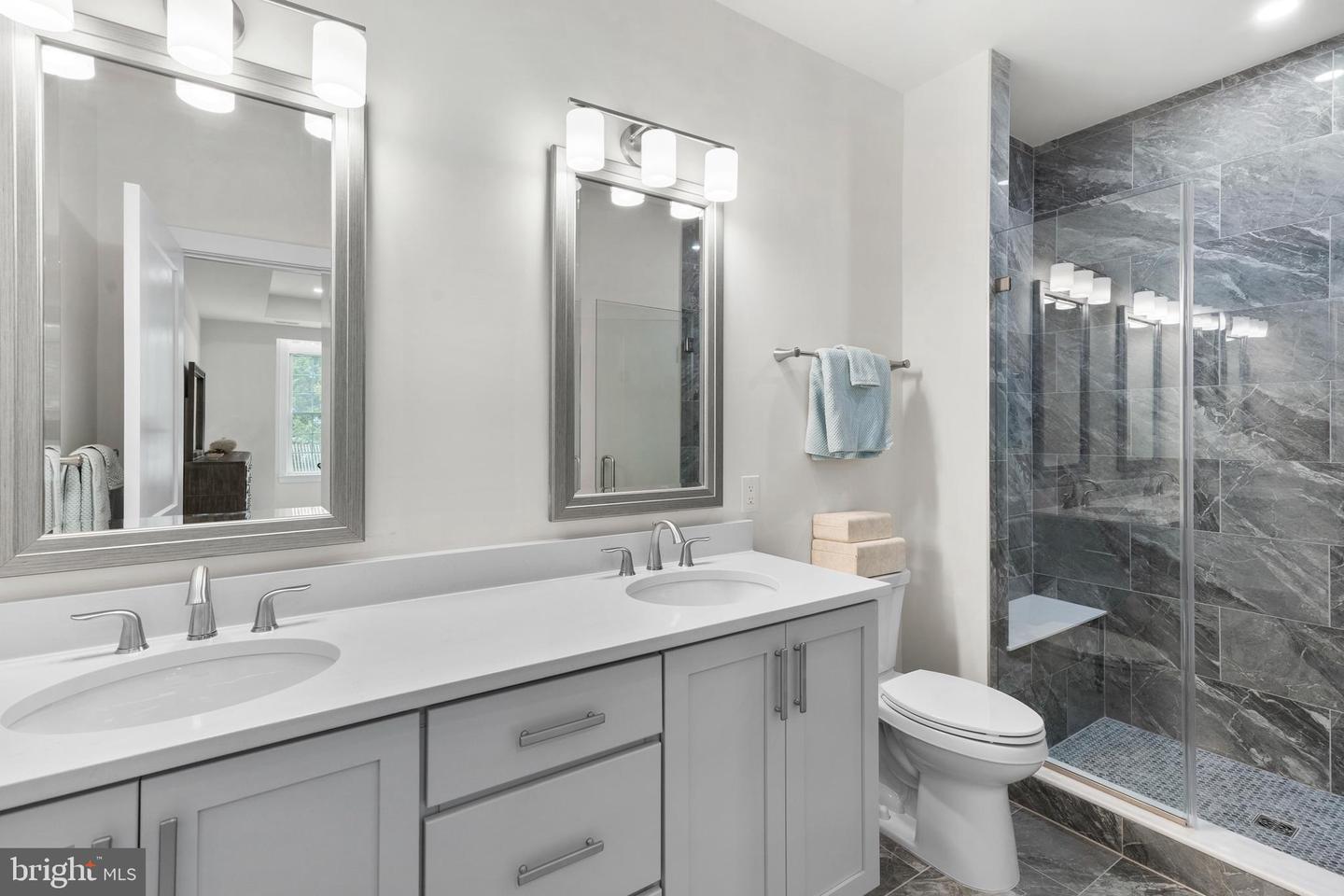 514 Fullerton Farm Ct #18 Property Photo 19