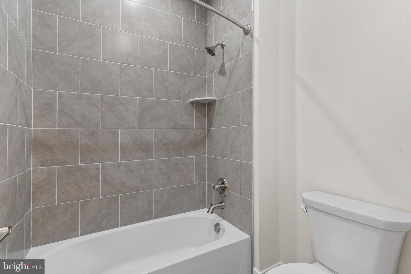 514 Fullerton Farm Ct #18 Property Photo 25