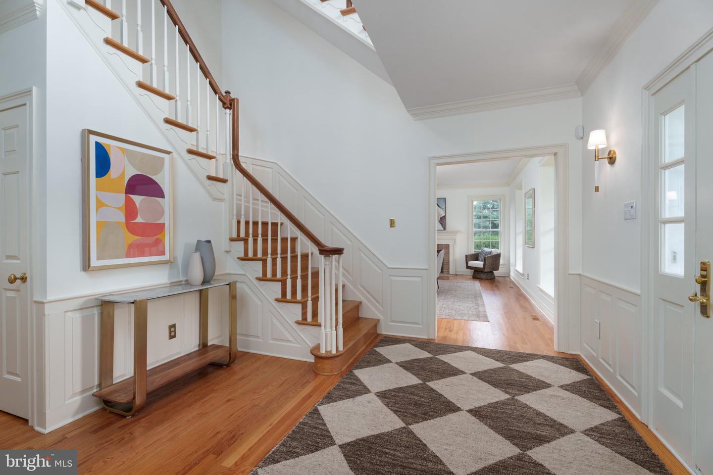 12 Crestwood Cir Property Photo 7