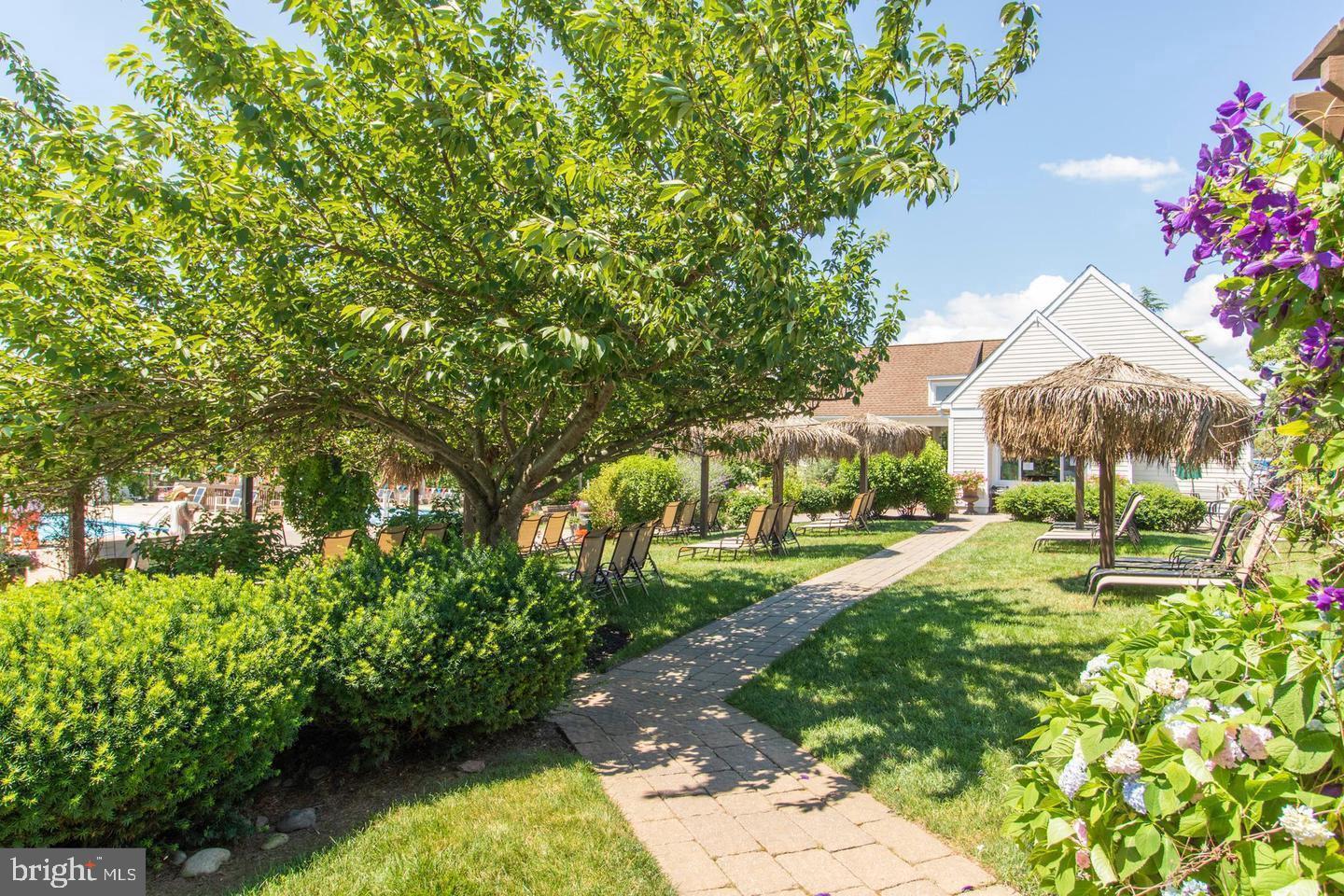 27-b Darien #27b Property Photo 42