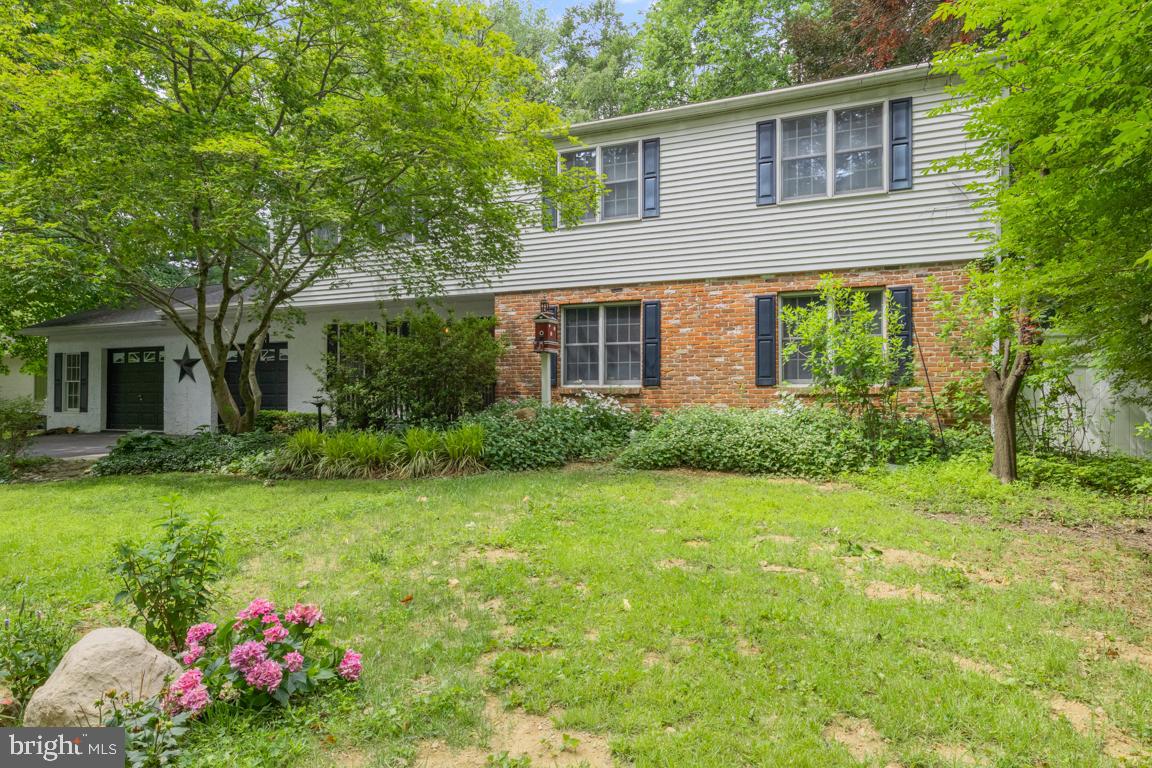 122 Brookside Dr Property Photo 1