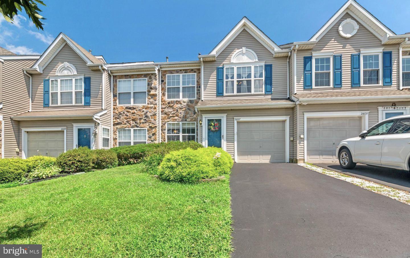 2607 VIRGINIA LN Property Photo 1