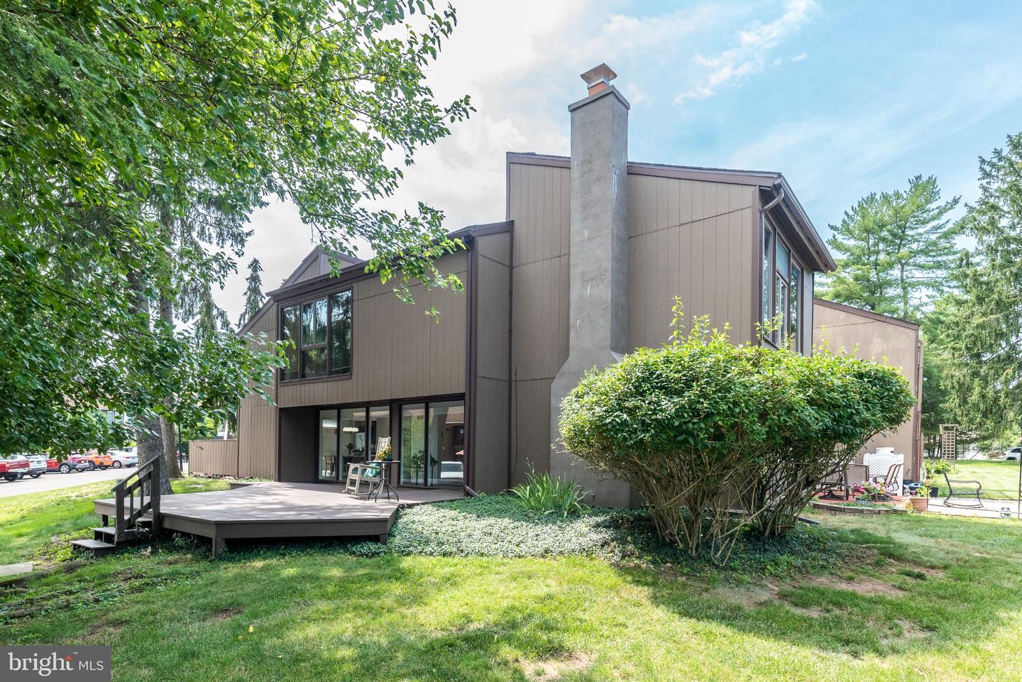 30 Runnemede Property Photo 1