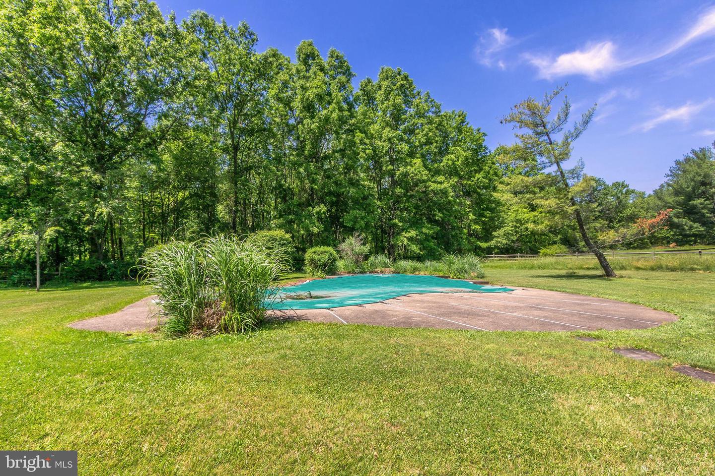 4444 Bergstrom Rd Property Photo 7