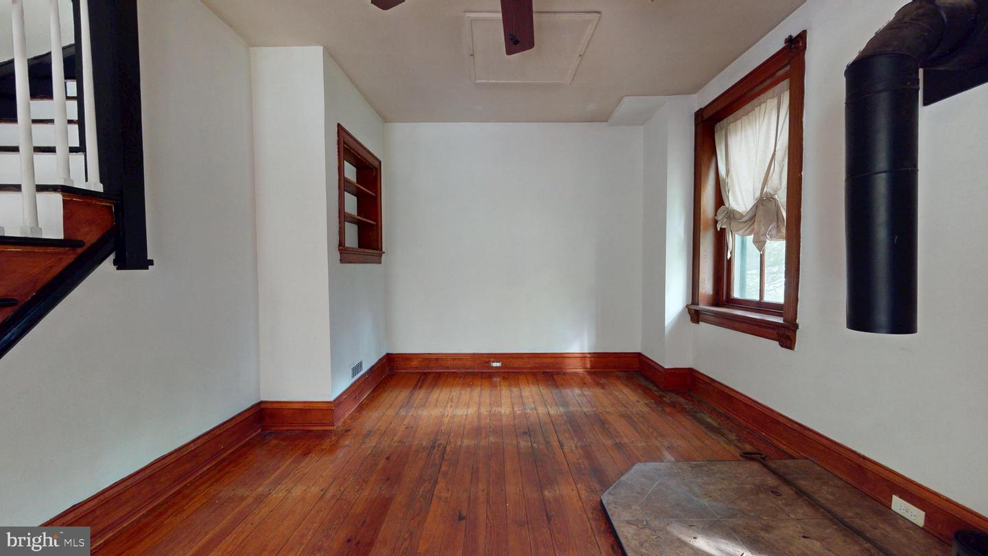 3162 Bedminster Rd Property Photo 14