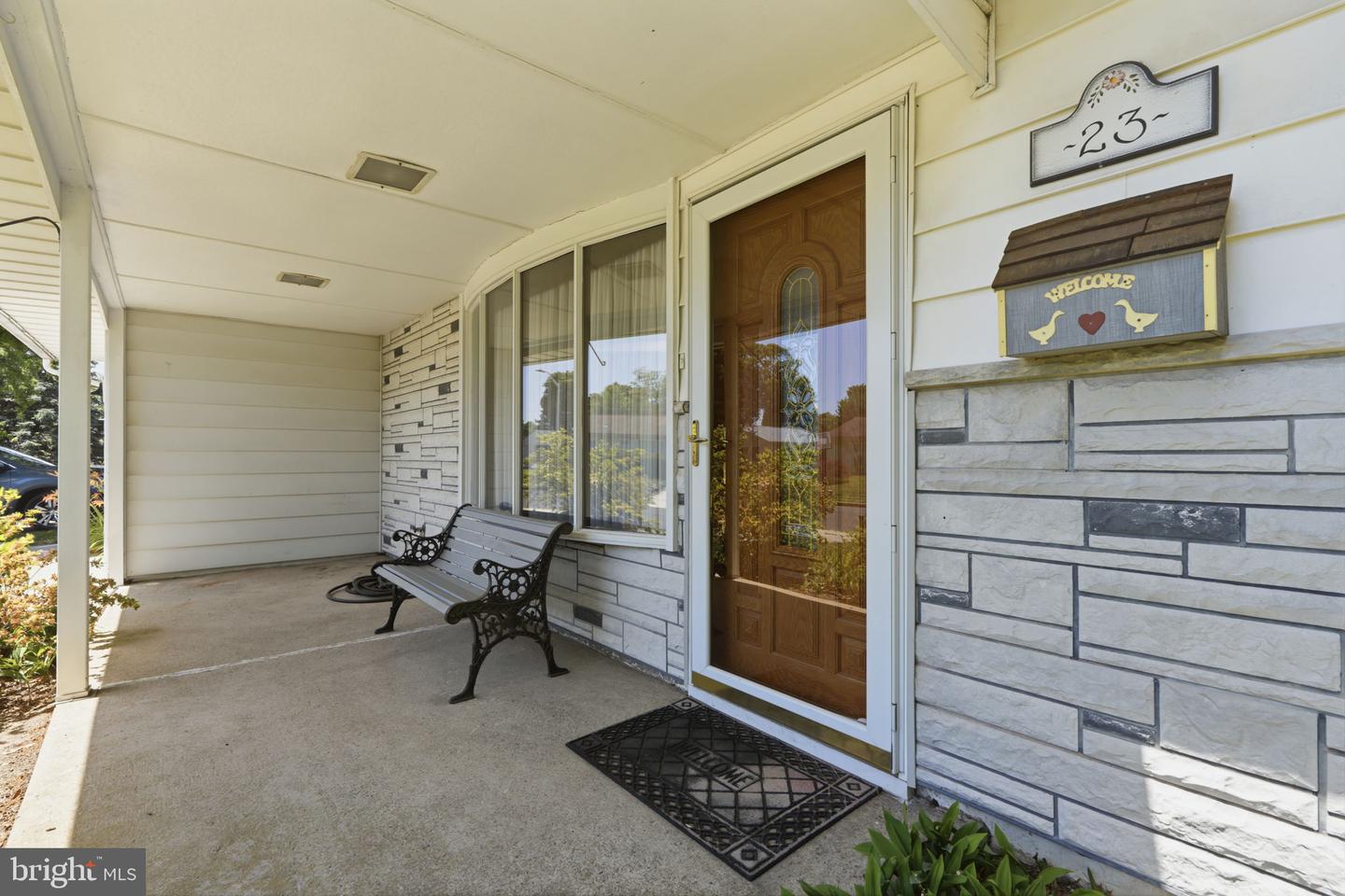 23 Shelter Ln Property Photo 3