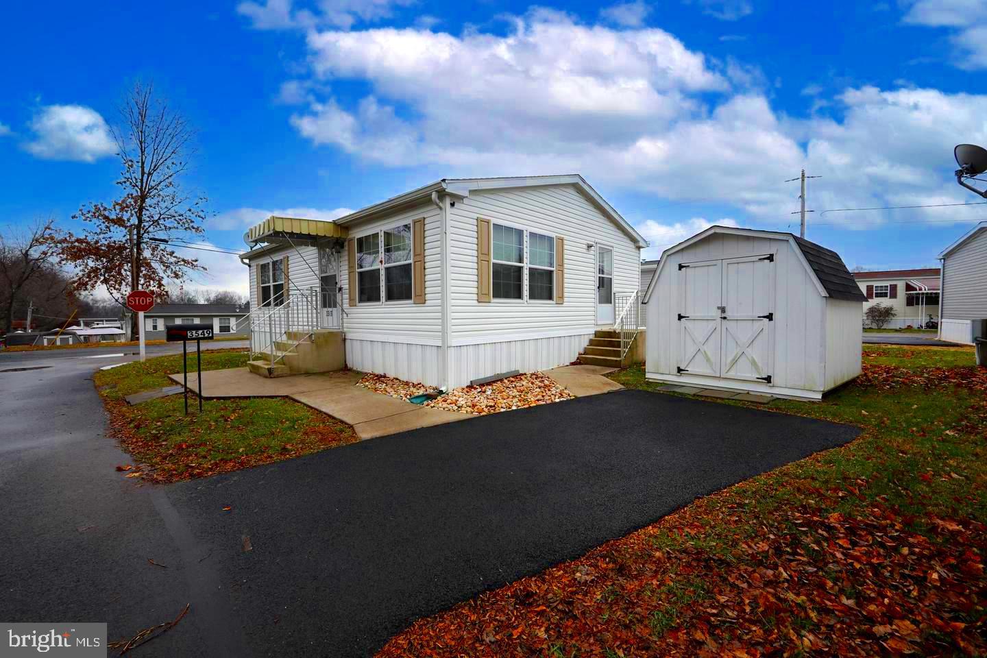 3549 Lilac Ave #t 3549 Property Photo 1