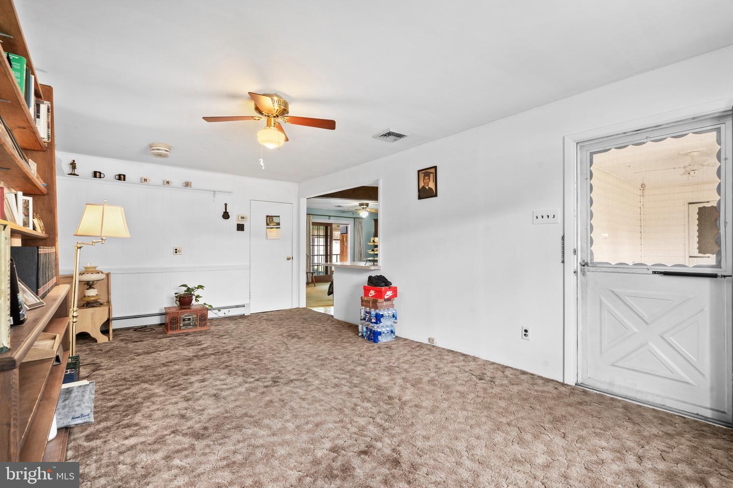 51 Nickelhill Ln Property Photo 6
