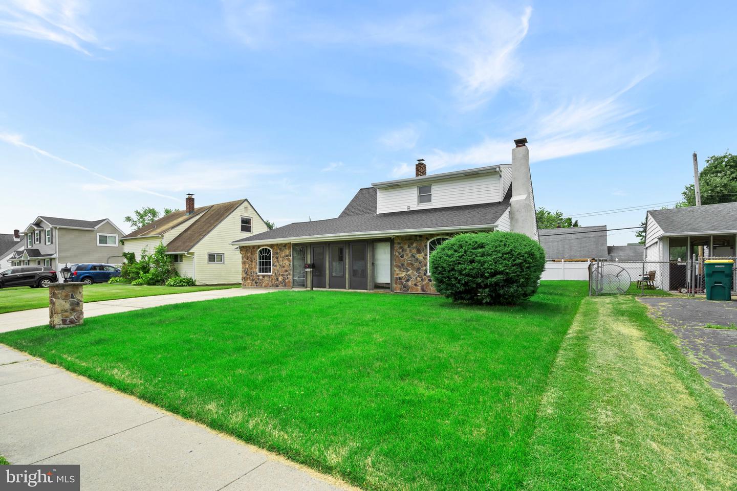 51 Nickelhill Ln Property Photo 32