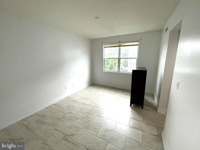 106-b Konefal St Property Photo 4