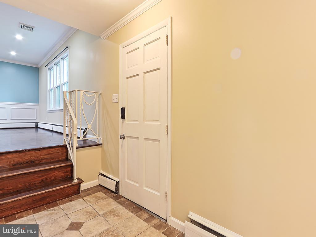 821 Sweetbriar Dr Property Photo 6