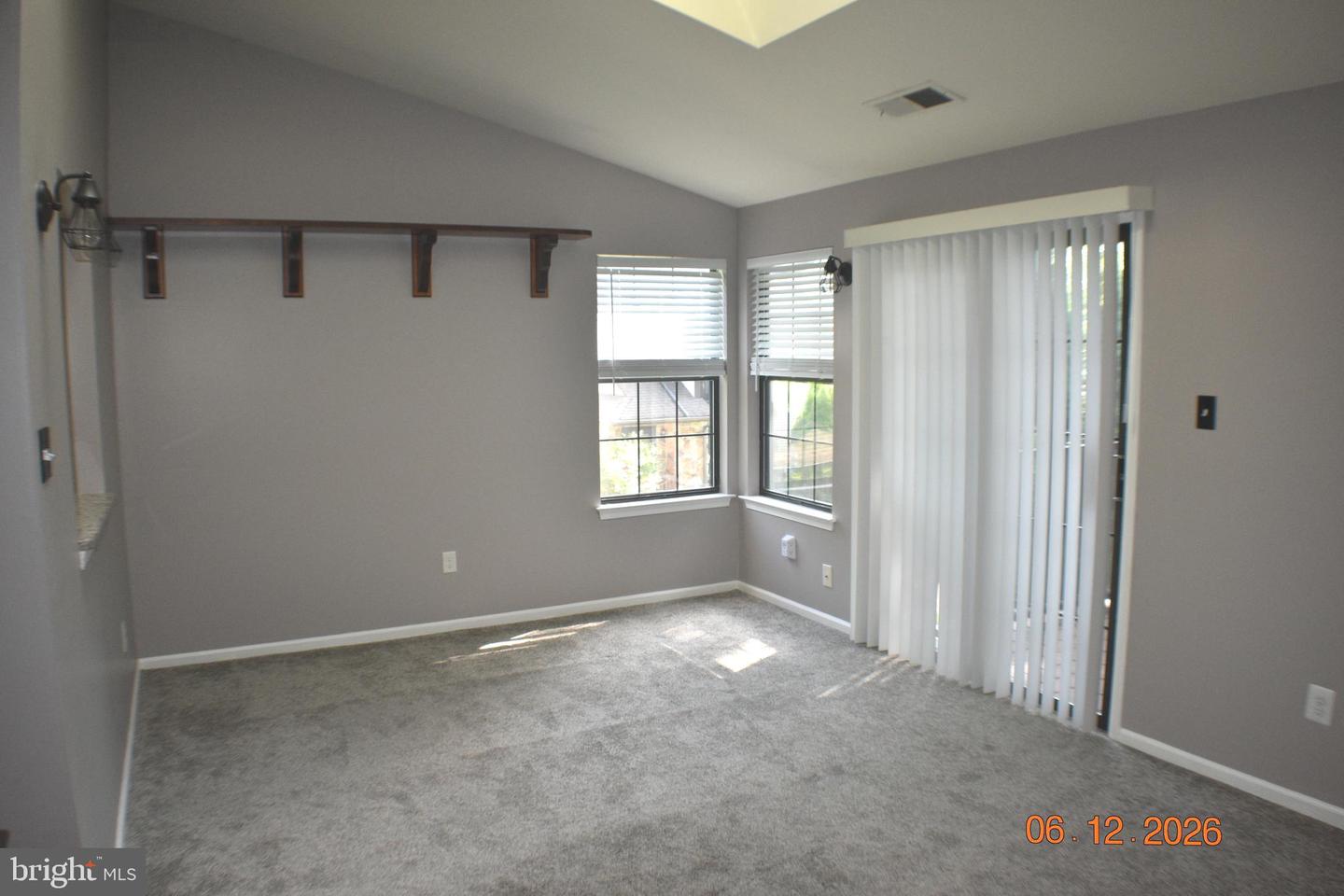 32 Basswood Ct Property Photo 6