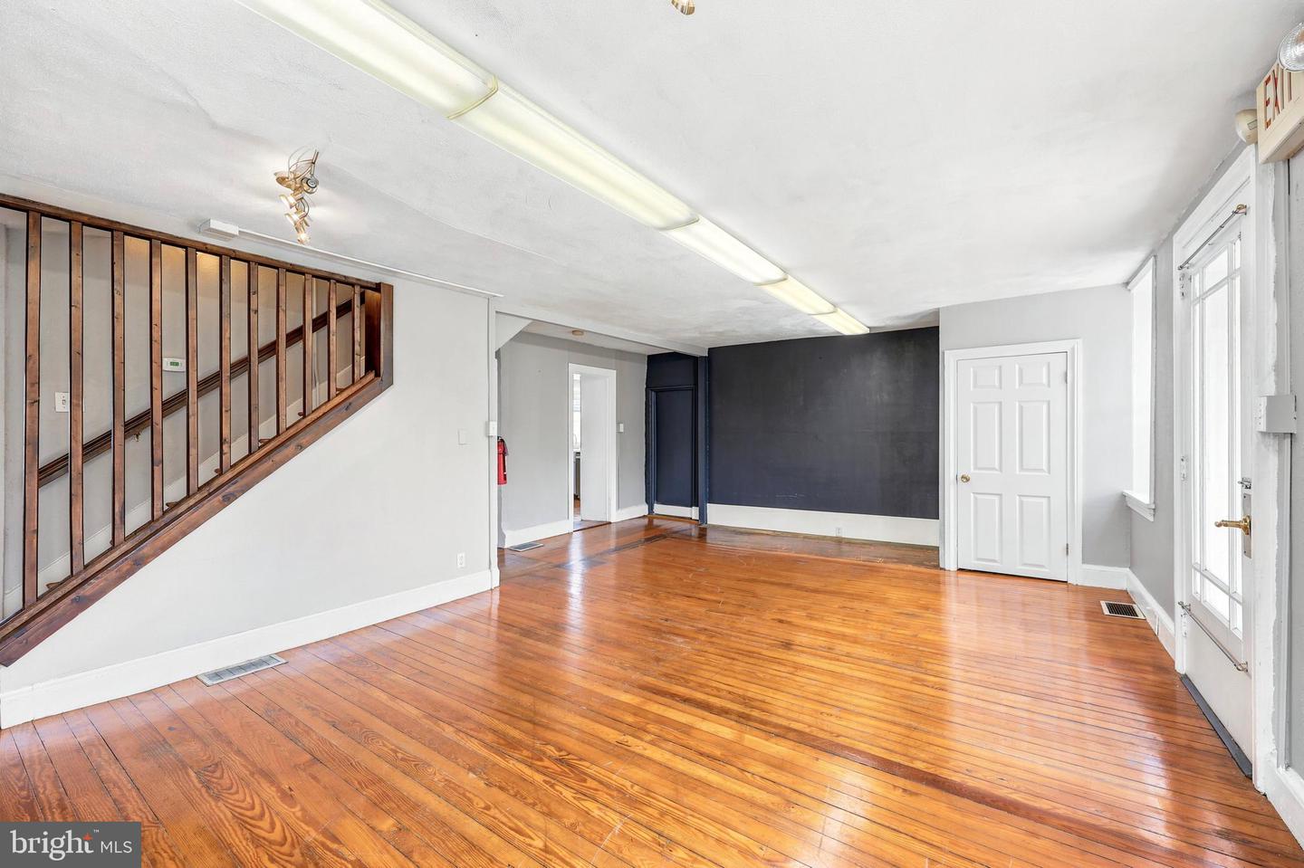 323 Lincoln Hwy #suite 2 Property Photo 6