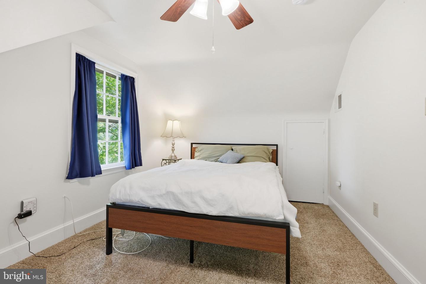 189 River Rd Property Photo 29