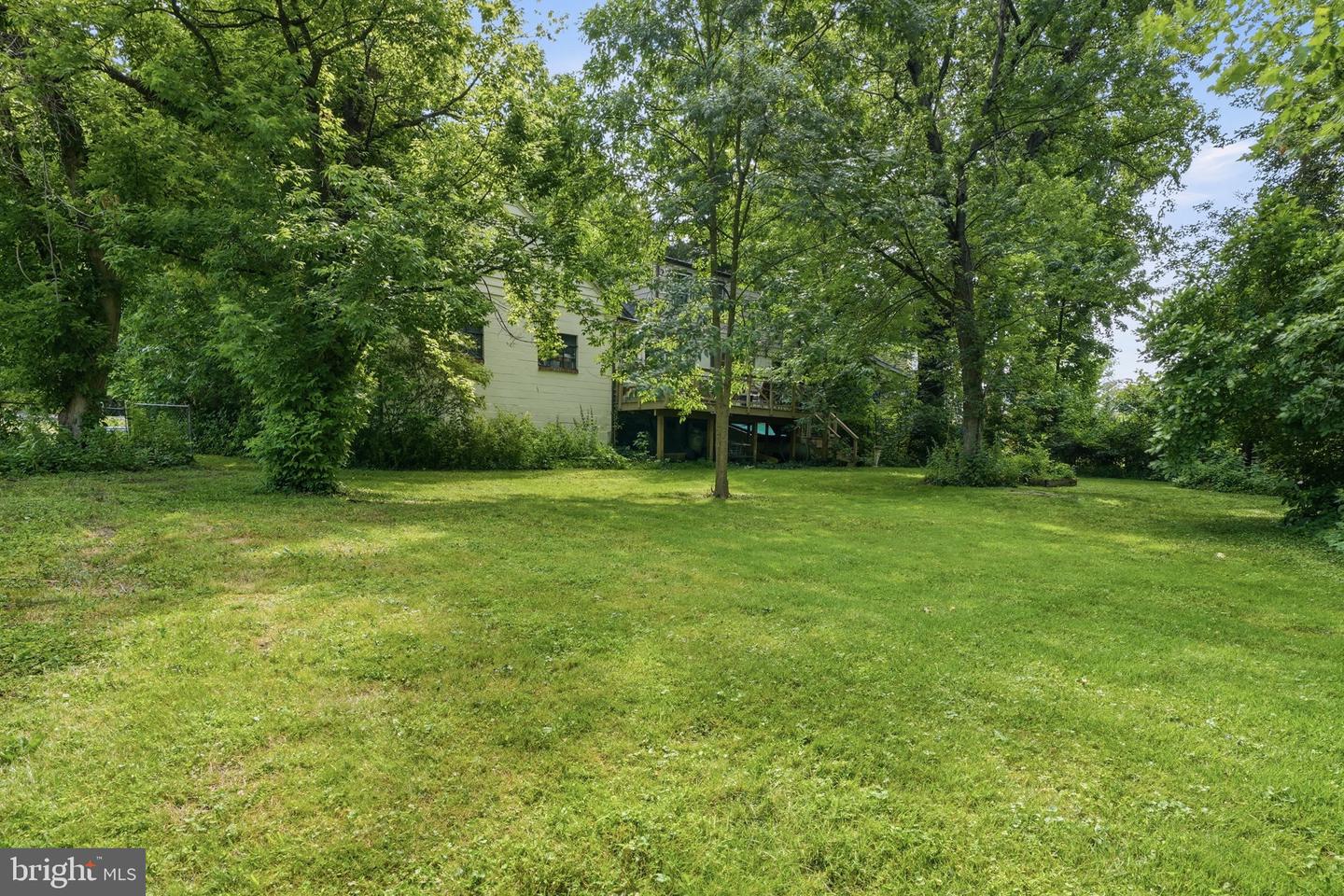 189 River Rd Property Photo 40