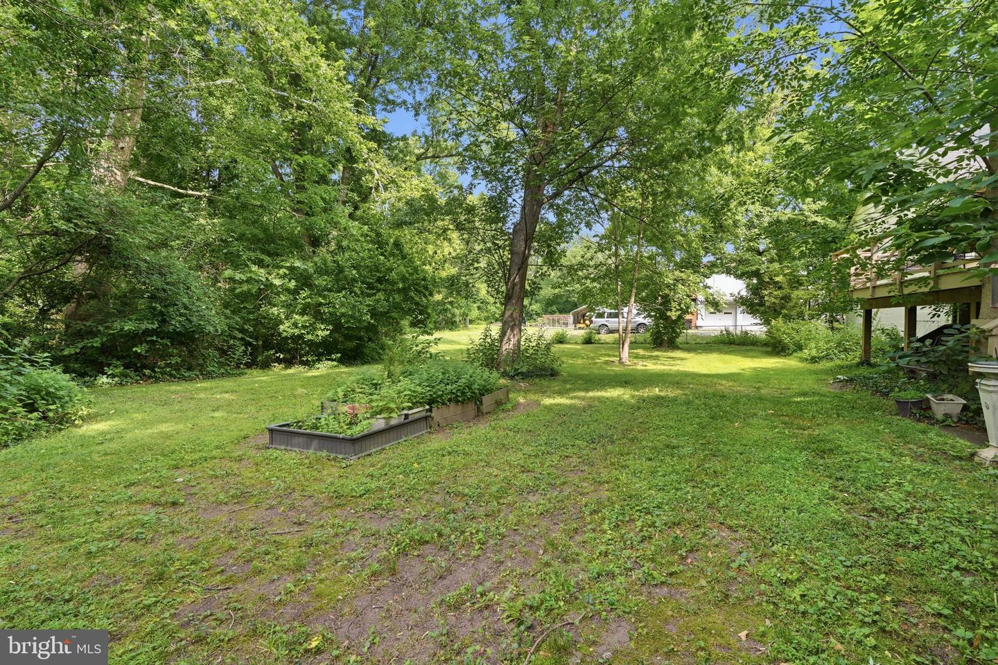 189 River Rd Property Photo 41