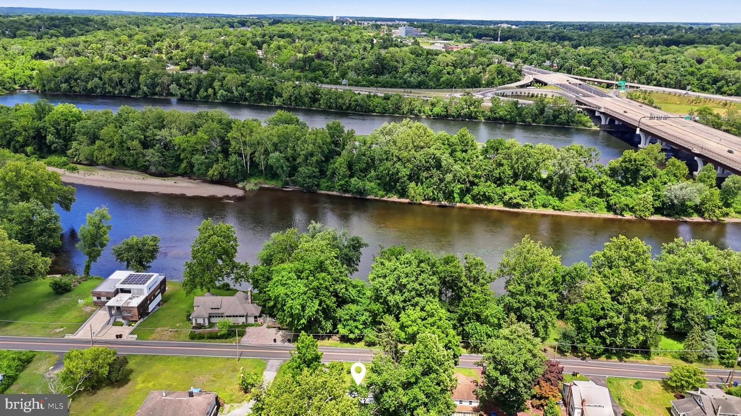 189 River Rd Property Photo 61