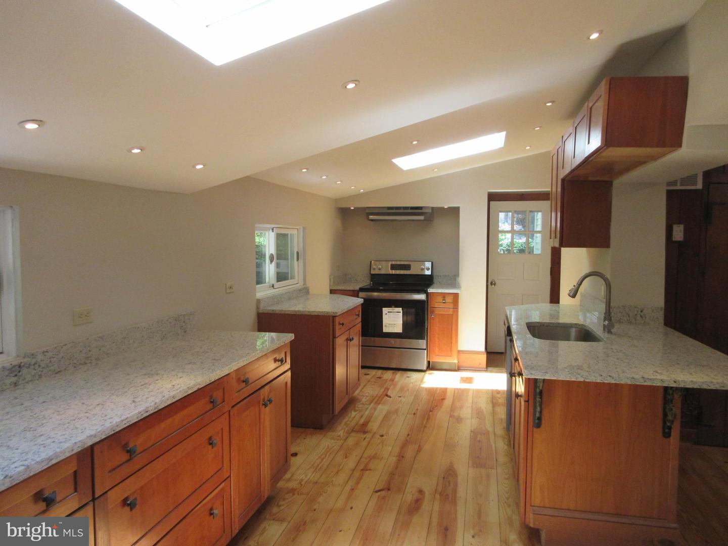 4830 River Property Photo 8