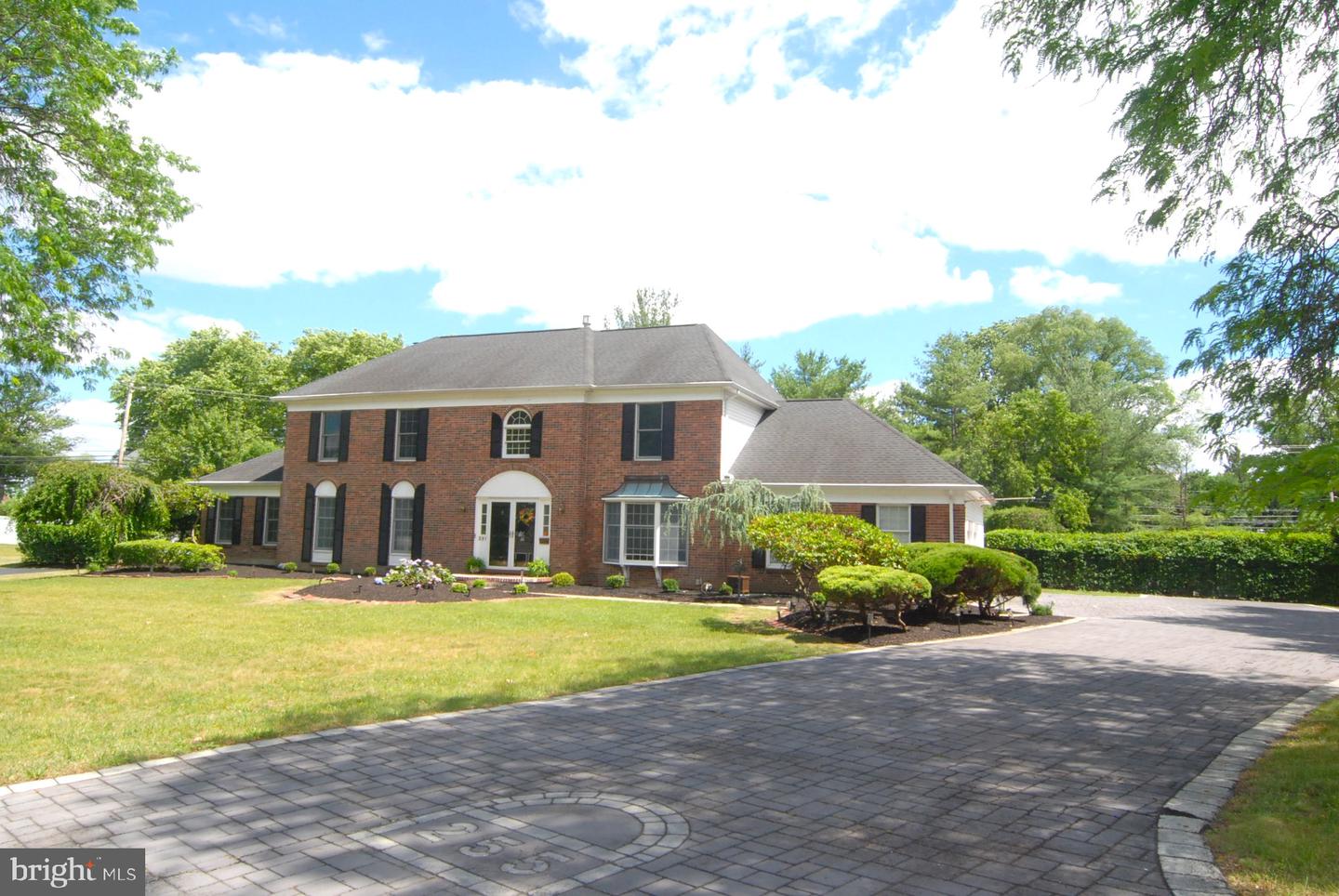 255 Pintail Ct Property Photo 4