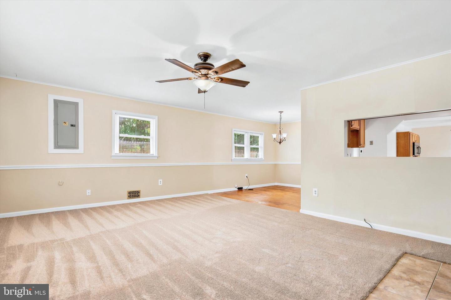 1258 Durham Rd Property Photo 3