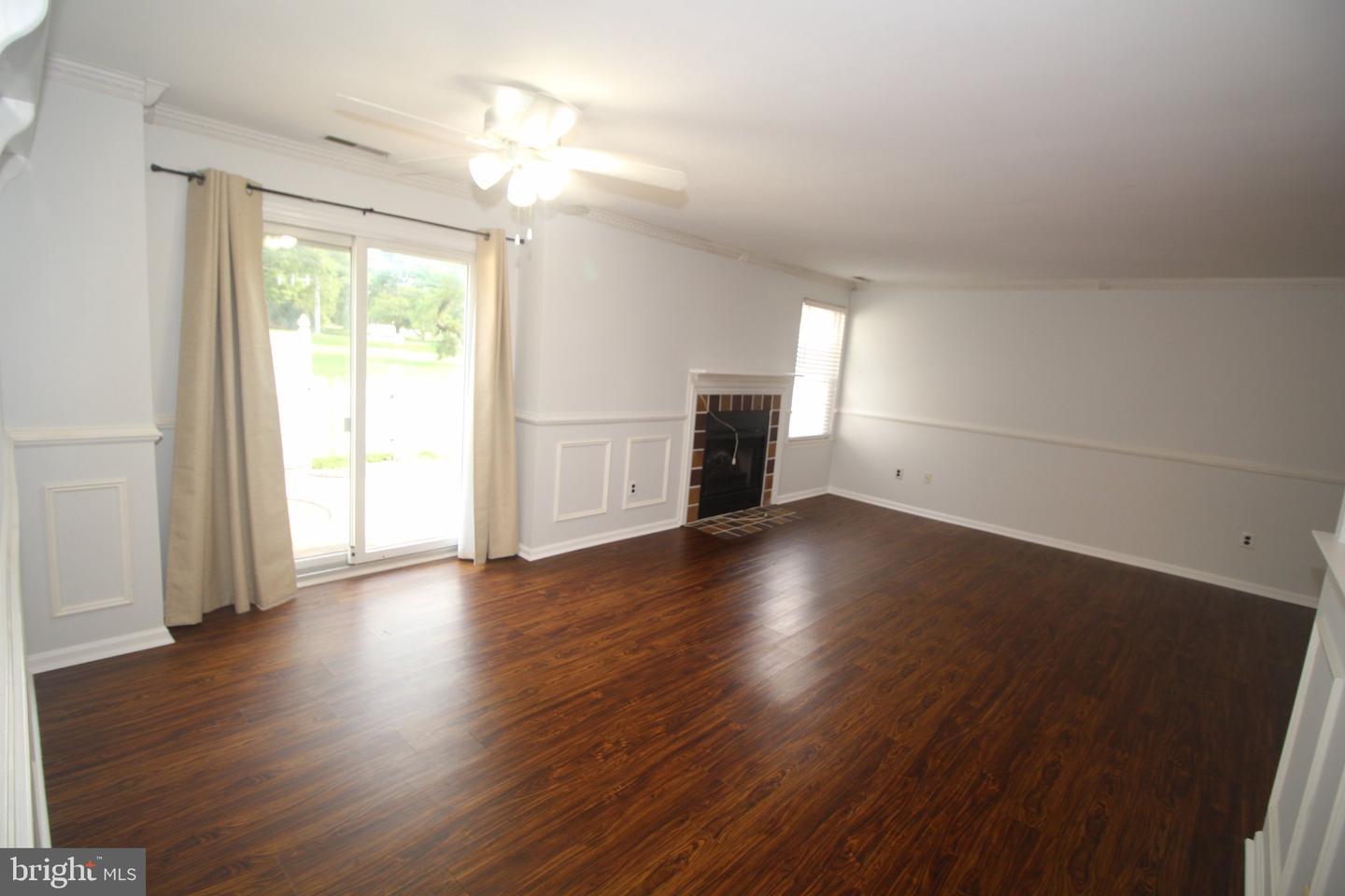 681a Rose Hollow Dr Property Photo 8