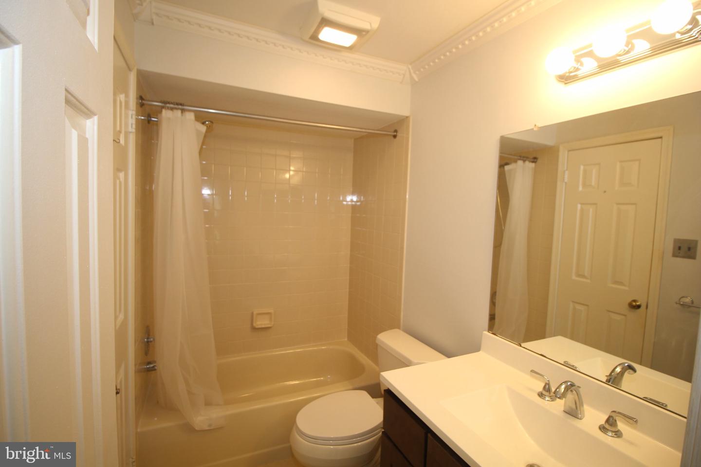 681a Rose Hollow Dr Property Photo 19